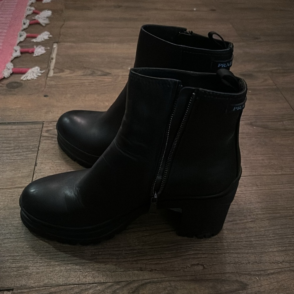 Prada healed leather boots - Picture 4 of 4